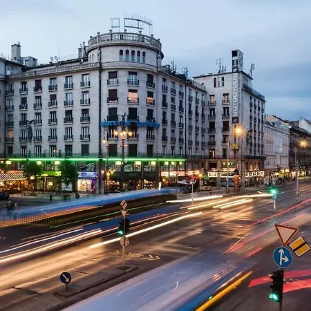 Astoria Luxury With Gym And Apartment Budapest