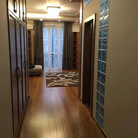 Astoria Luxury With Gym And